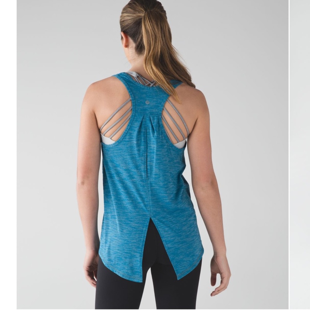 Lululemon Salute the Sun Tank
Heathered Tofino Teal - Picture 3 of 9